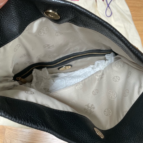 NWT Tory Burch Amanda Fold-Over Messenger Bag - Picture 5 of 6